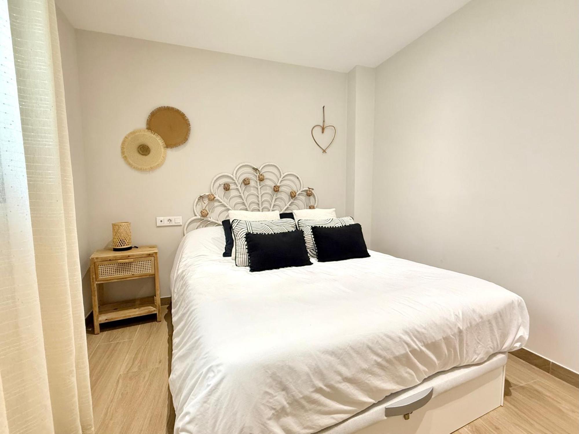 Luna Holidays City Center And Beach Fuengirola Exteriör bild